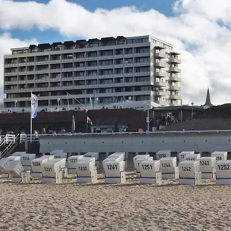 Haus-am-meer-071-wb *