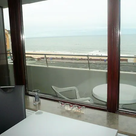 Haus-am-meer-071-wb *